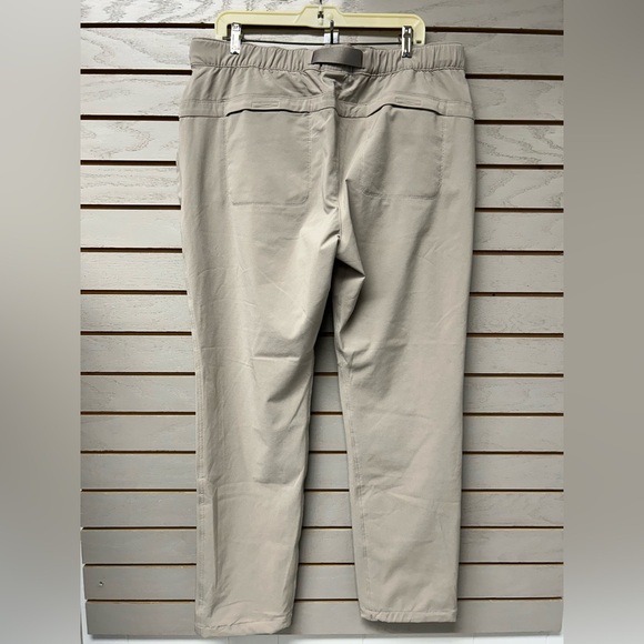Eddie Bauer Women Khaki Chinos - Picture 6 of 9